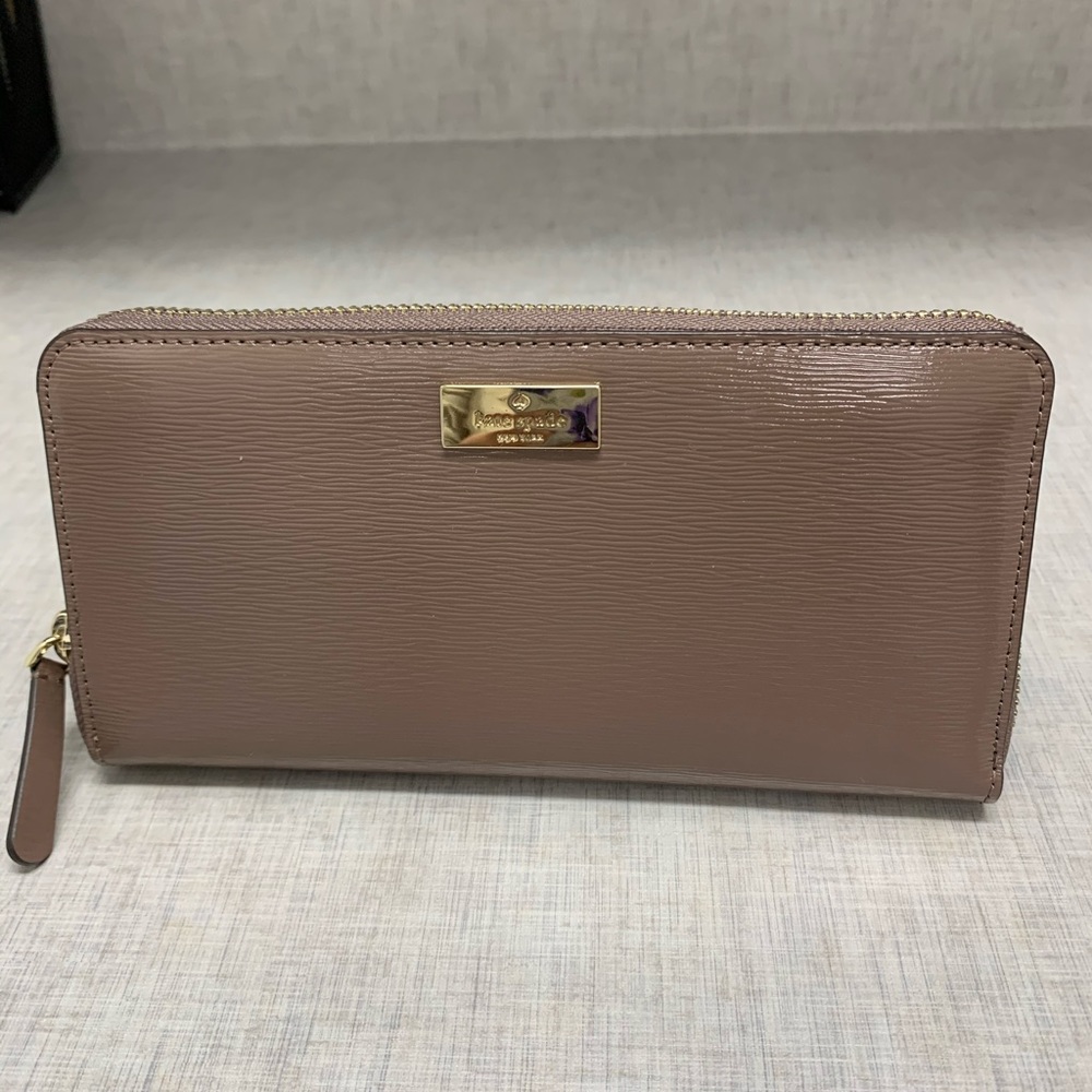 Kate Spade brown wallet